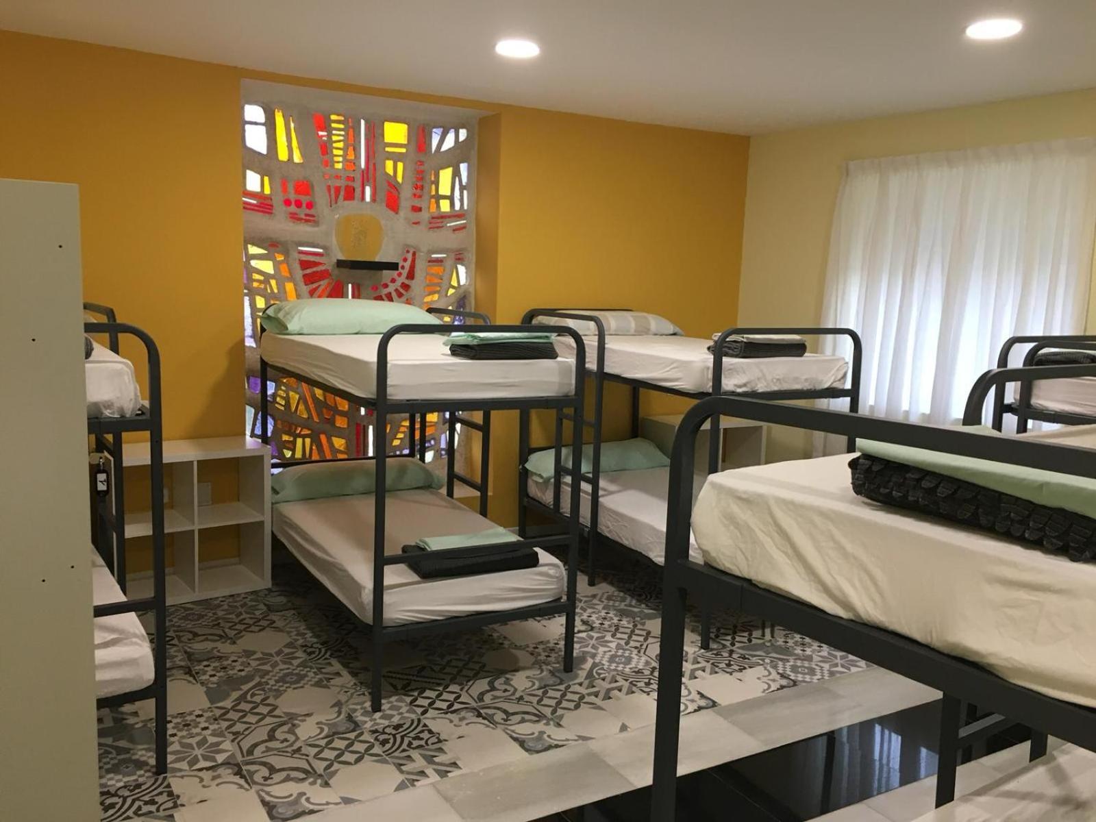 Albergue Internacional De לאנס מראה חיצוני תמונה
